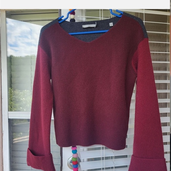 VINCE Cashmere burgundy and gray color block rounded v neck sweater - Picture 4 of 5